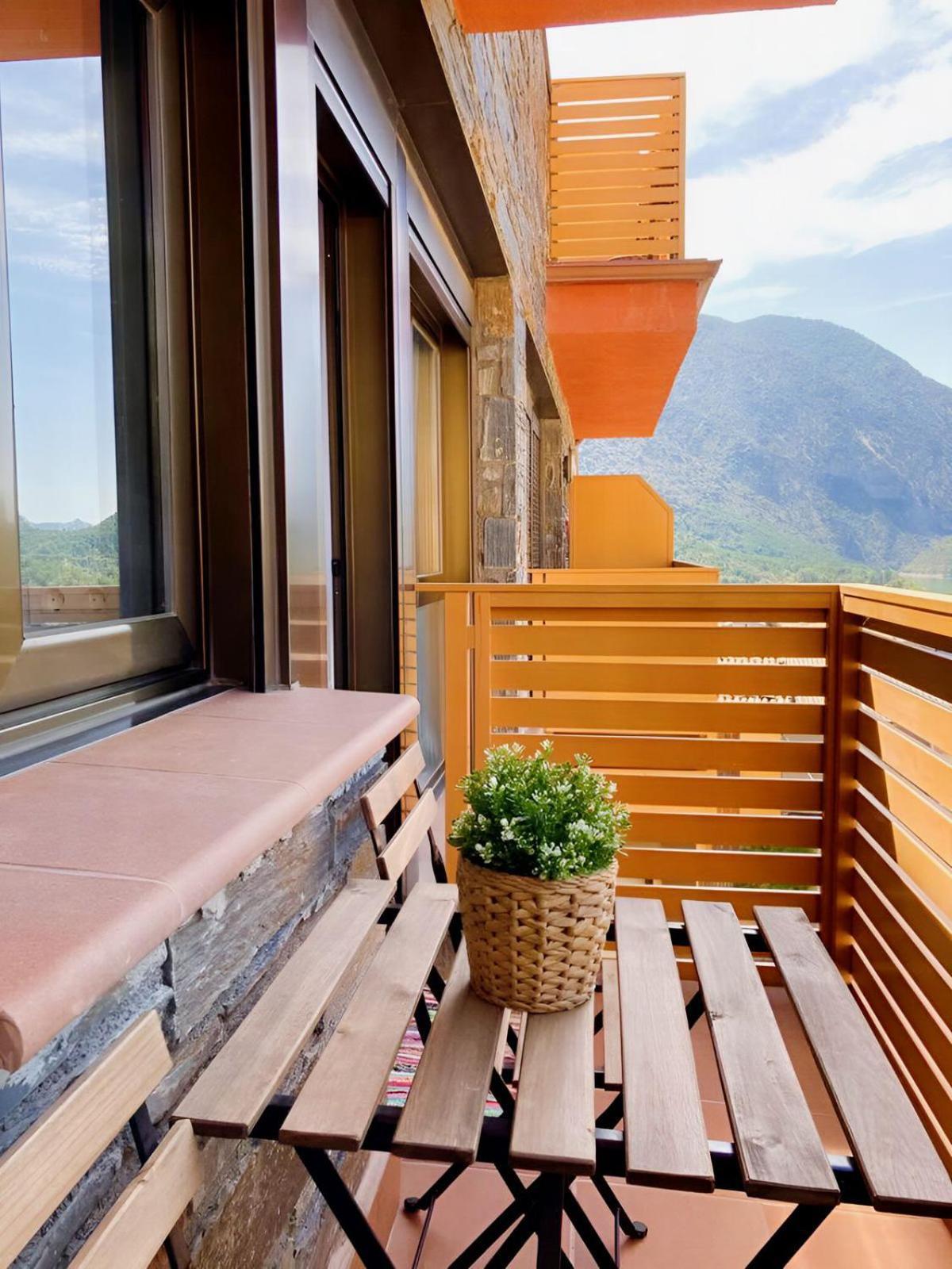 Apartament Duplex Amb Vistes Al Pirineu Catala Coll de Nargó Dış mekan fotoğraf